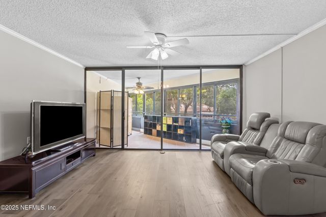 1071 EDGEWOOD Avenue S, 206, Jacksonville, FL 32205