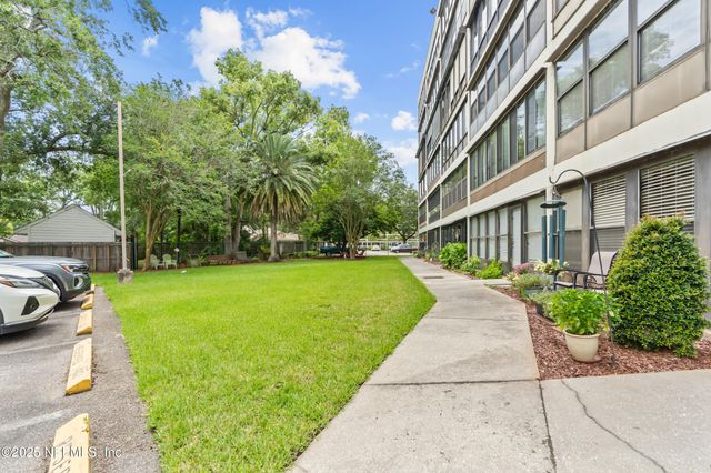 1071 EDGEWOOD Avenue S, 206, Jacksonville, FL 32205