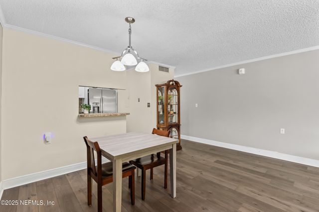 1071 EDGEWOOD Avenue S, 206, Jacksonville, FL 32205