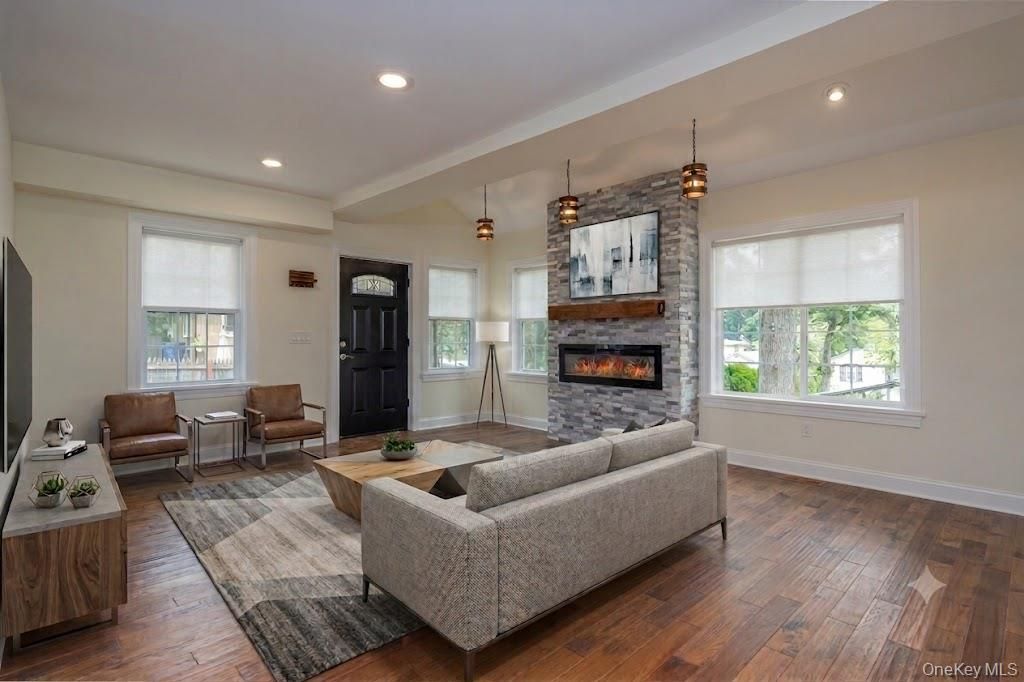 16 Wayne Avenue, Fort Montgomery, NY 10922 — photo 4