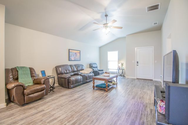 3202 Wausau Avenue, Lubbock, TX 79407