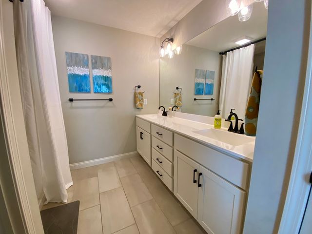 718 Cole Lane, Mahomet, IL 61853