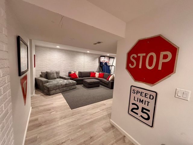 718 Cole Lane, Mahomet, IL 61853