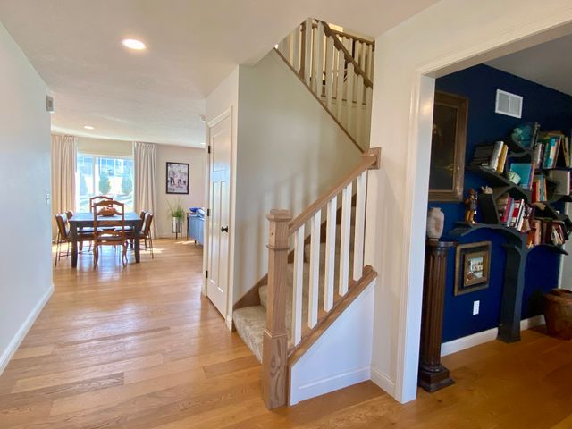 718 Cole Lane, Mahomet, IL 61853