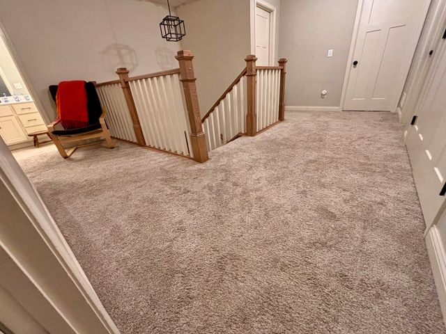 718 Cole Lane, Mahomet, IL 61853