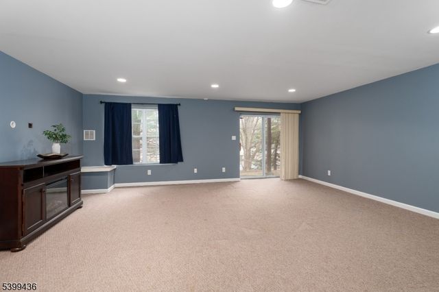 35 Truman Ave, Montgomery Twp., NJ 08540