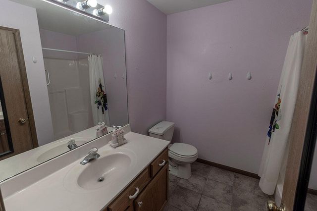 1606 TYPHOON DR, Columbia, MO 65202