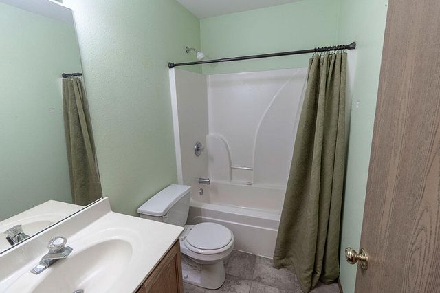 1606 TYPHOON DR, Columbia, MO 65202