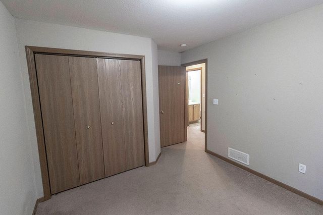 1606 TYPHOON DR, Columbia, MO 65202