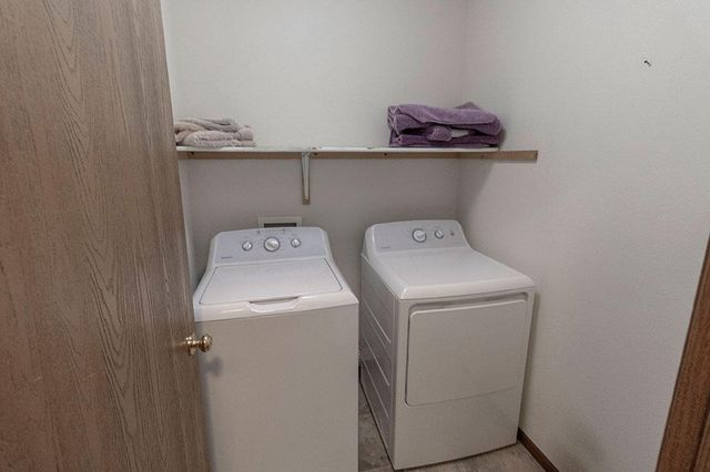 1606 TYPHOON DR, Columbia, MO 65202