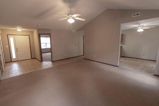 1606 TYPHOON DR, Columbia, MO 65202