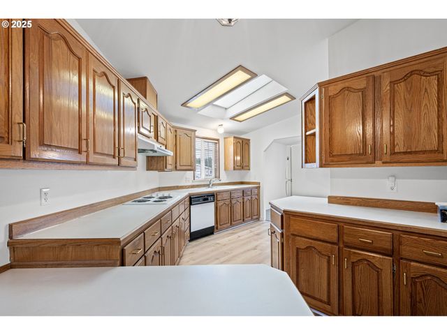 1699 N TERRY St 152, Eugene, OR 97402