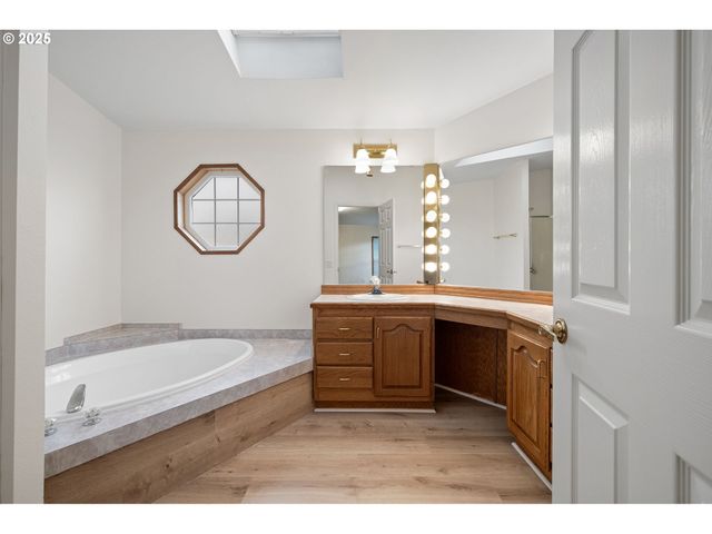 1699 N TERRY St 152, Eugene, OR 97402