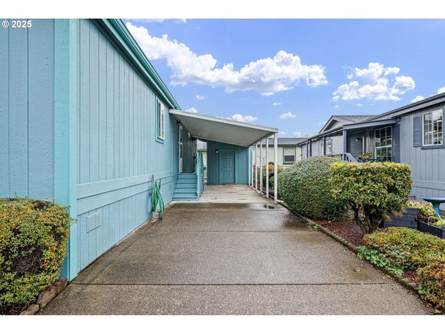 1699 N TERRY St 152, Eugene, OR 97402