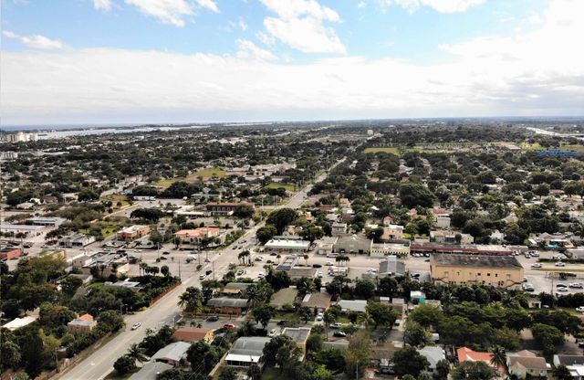 918 Upland Road, West Palm Beach, FL 33401