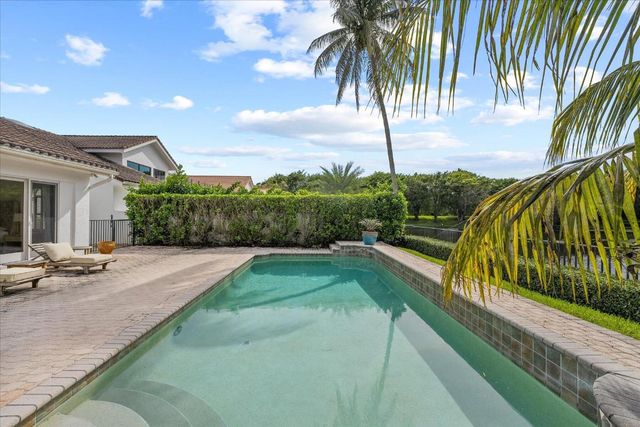 2821 Bent Cypress Road, Wellington, FL 33414