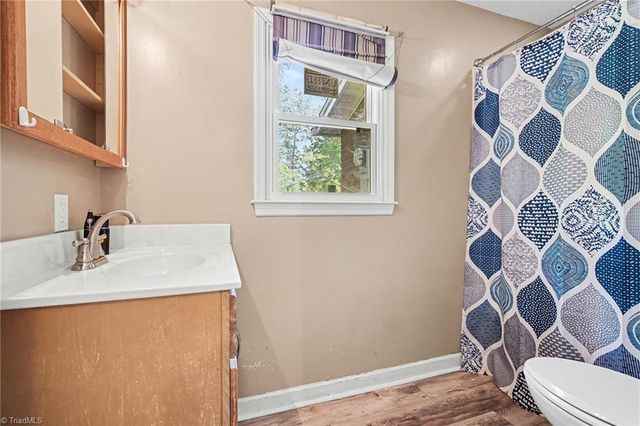 122 Redwood Bend, King, NC 27021