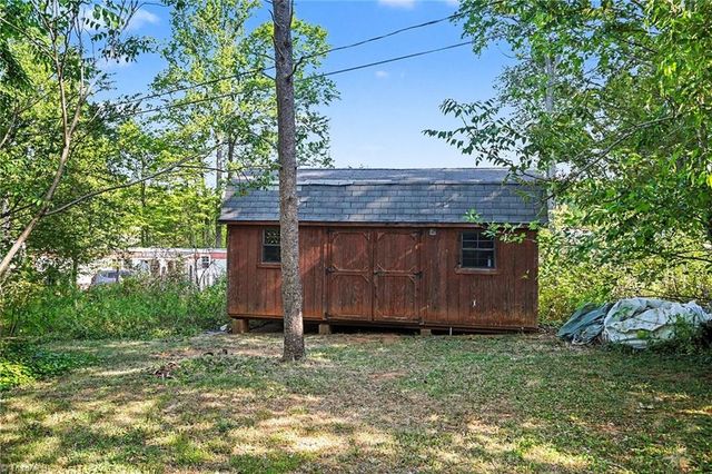 122 Redwood Bend, King, NC 27021