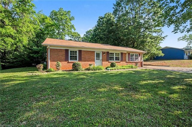 122 Redwood Bend, King, NC 27021