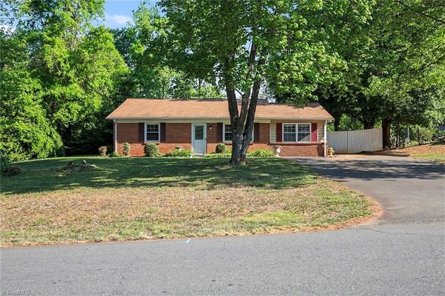 122 Redwood Bend, King, NC 27021