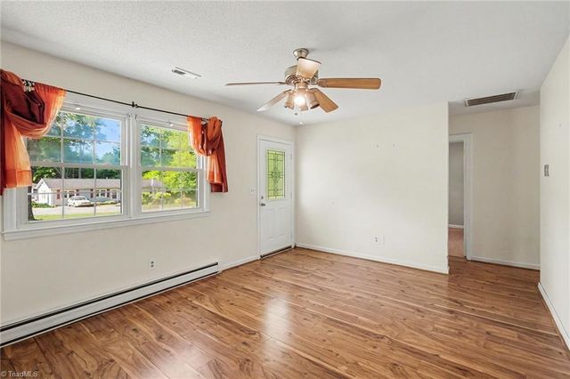122 Redwood Bend, King, NC 27021