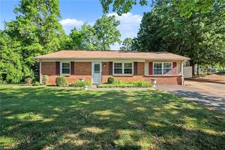 122 Redwood Bend, King, NC 27021