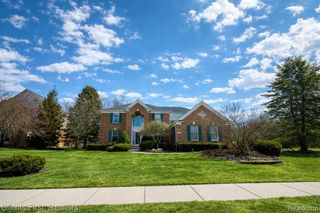 48318 Manhattan Circle, Canton, MI 48188