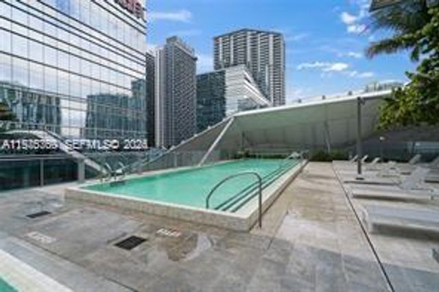 68 SE 6th St 1209, Miami, FL 33131