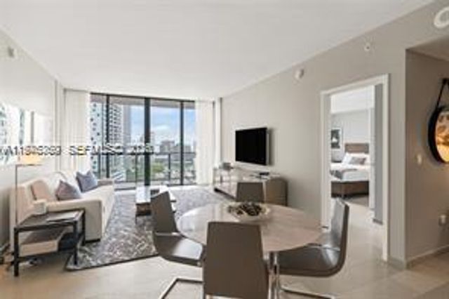 68 SE 6th St 1209, Miami, FL 33131