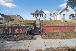 2008 N 48Th Street, Omaha, NE 68104