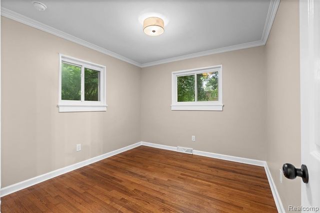 1175 South Boulevard, Troy, MI 48098