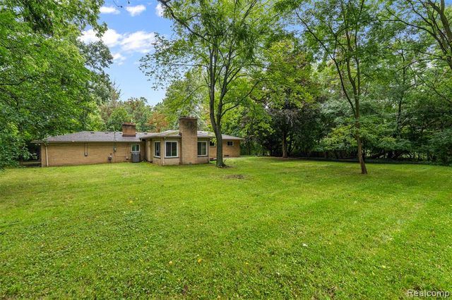 1175 South Boulevard, Troy, MI 48098