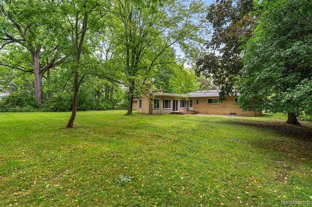 1175 South Boulevard, Troy, MI 48098