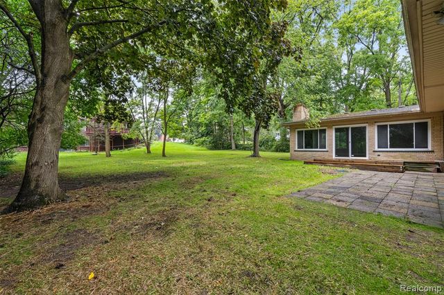 1175 South Boulevard, Troy, MI 48098