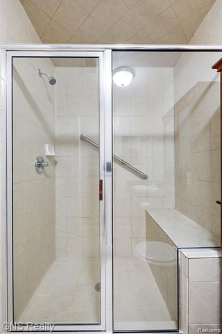 53216 Manchester Avenue, Shelby Twp, MI 48316