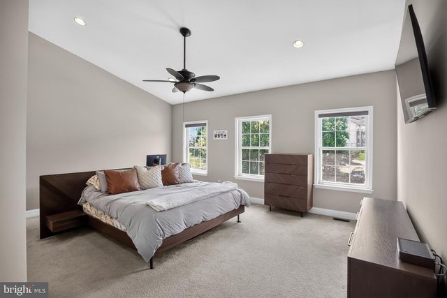 3104 WOODS EDGE DR, Garnet Valley, PA 19060