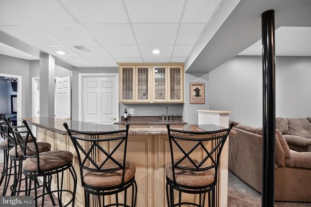 3104 WOODS EDGE DR, Garnet Valley, PA 19060