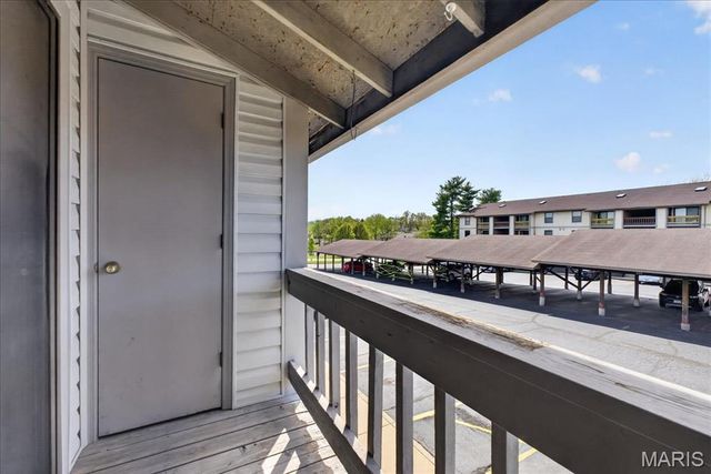 1637 Summergate Parkway, St Charles, MO 63303