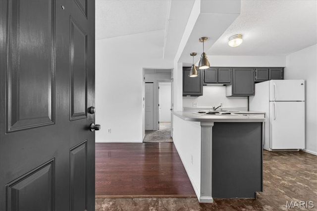 1637 Summergate Parkway, St Charles, MO 63303
