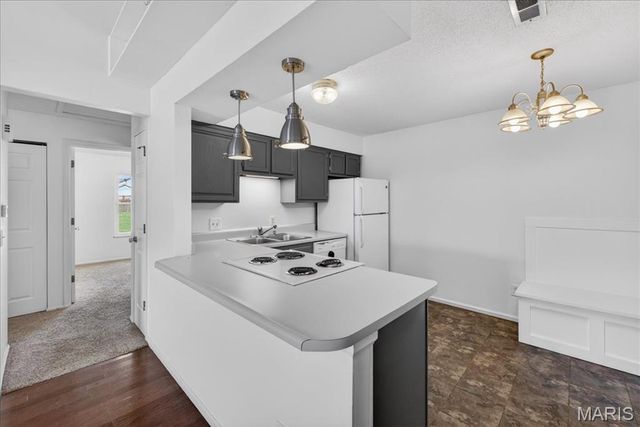 1637 Summergate Parkway, St Charles, MO 63303