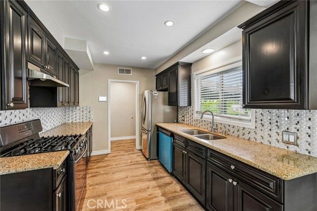 2424 Central, Riverside, CA 92506