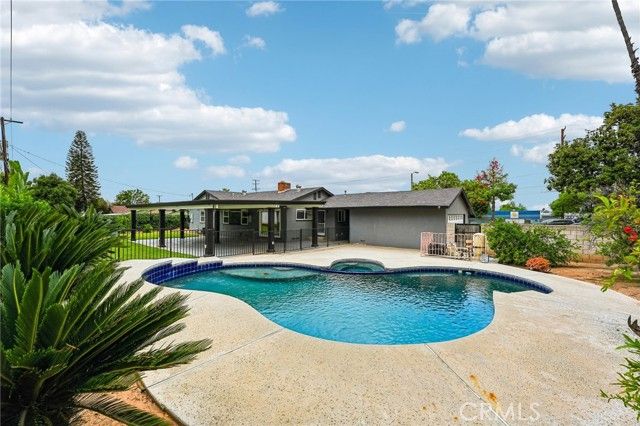 2424 Central, Riverside, CA 92506