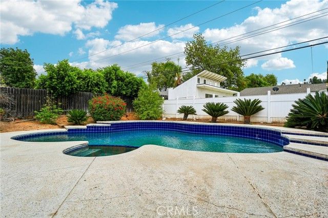 2424 Central, Riverside, CA 92506
