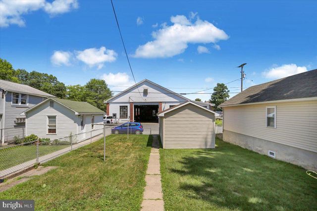 45 N 2ND ST, Hamburg, PA 19526