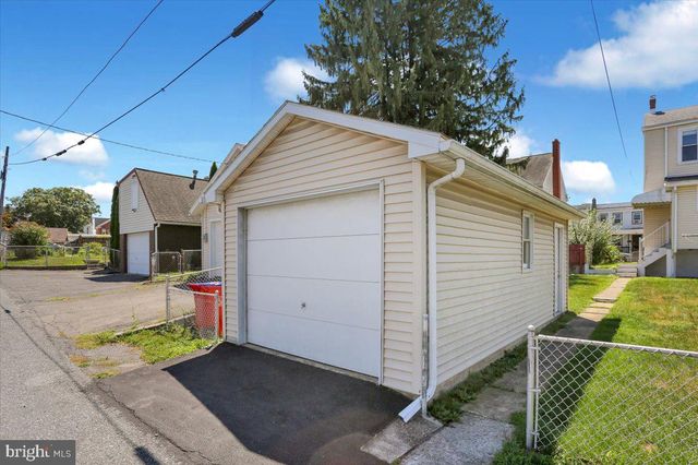 45 N 2ND ST, Hamburg, PA 19526