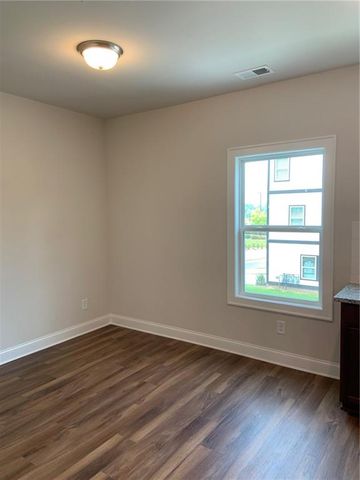 908 Sweetwater Grove, Woodstock, GA 30188