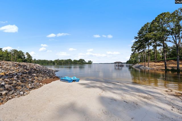 1075 Retreat Way, Ridgeway, SC 29130