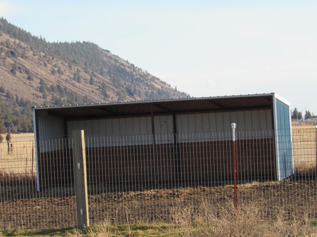 29277 N Highway 97 Highway N 251122, Chiloquin, OR 97624