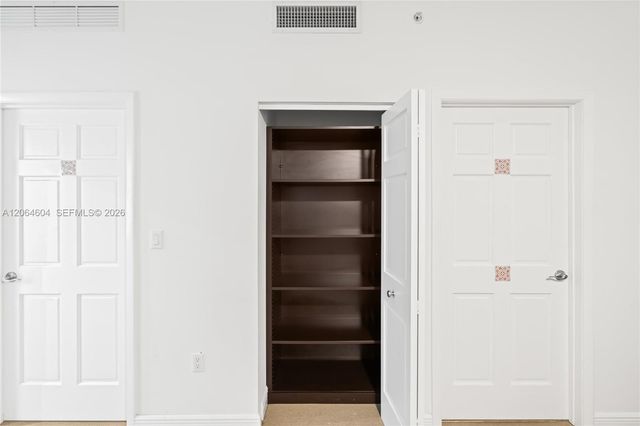 90 SW 3rd Street 3504, Miami, FL 33130