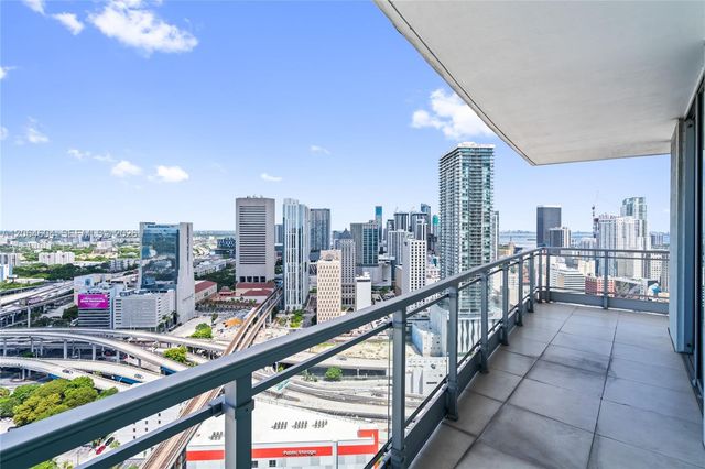90 SW 3rd Street 3504, Miami, FL 33130